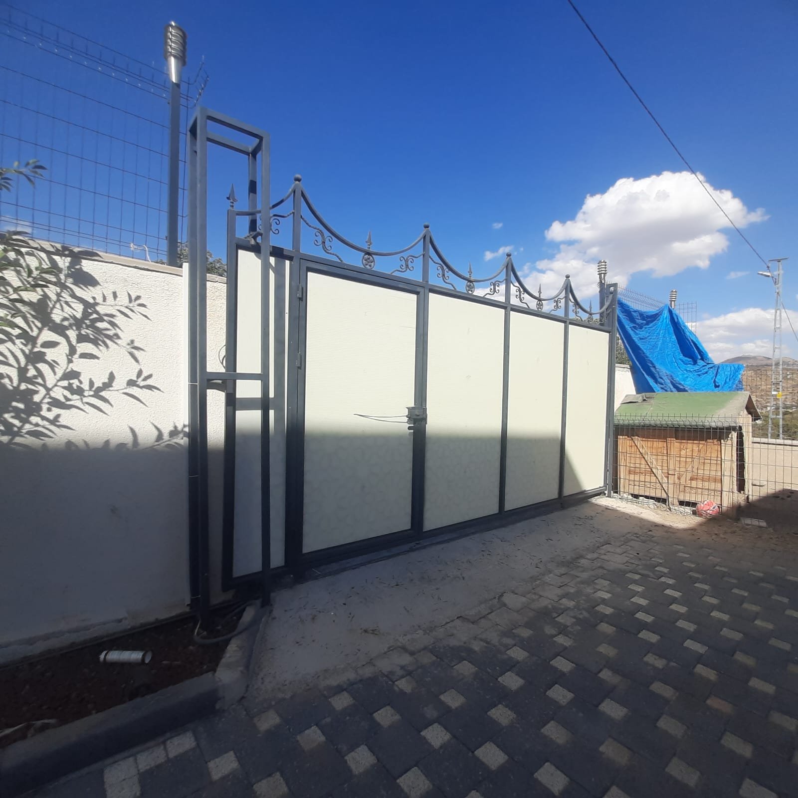 Endüstriyel Seksiyonel Fabrika Kapısı